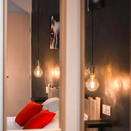 Apartment - Charles Sous Le Charme ! - *