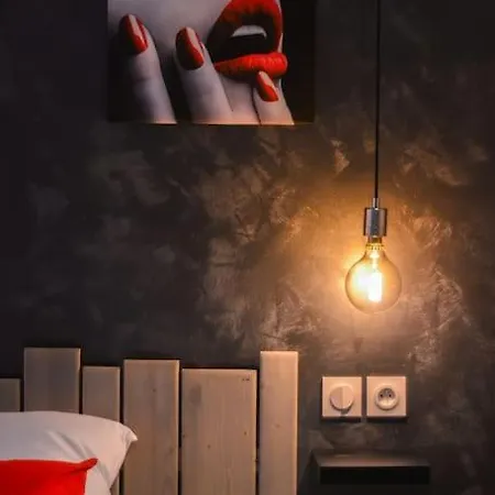 - Charles Sous Le Charme ! - Apartment